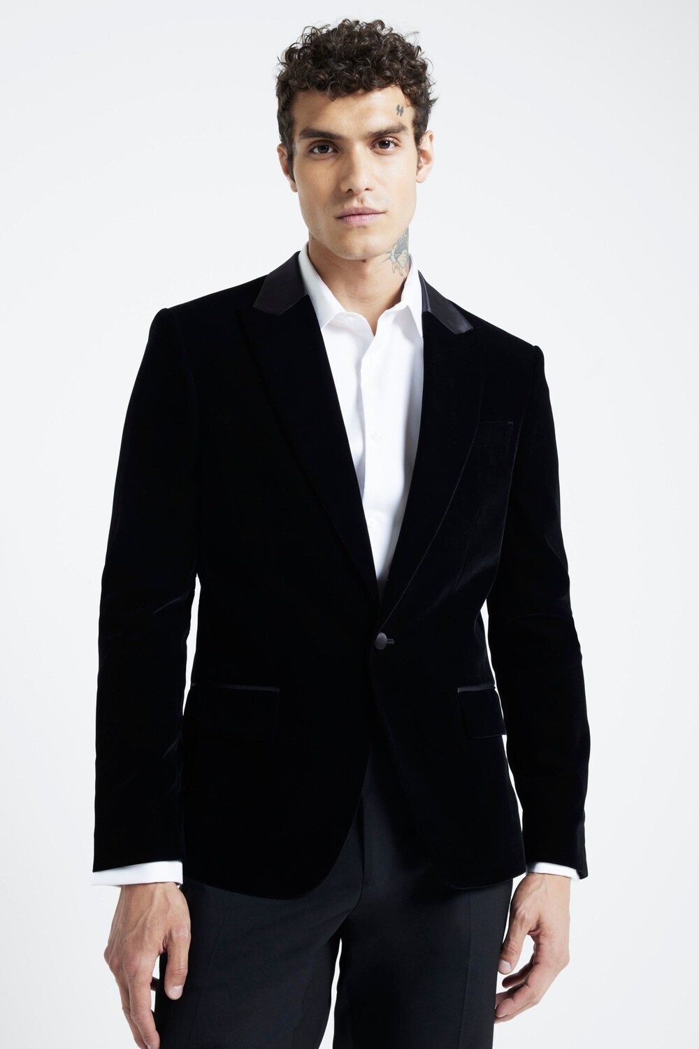 Sb1 бархатный смокинг River Island, черный
Sb1 бархатный смокинг River Island, черный