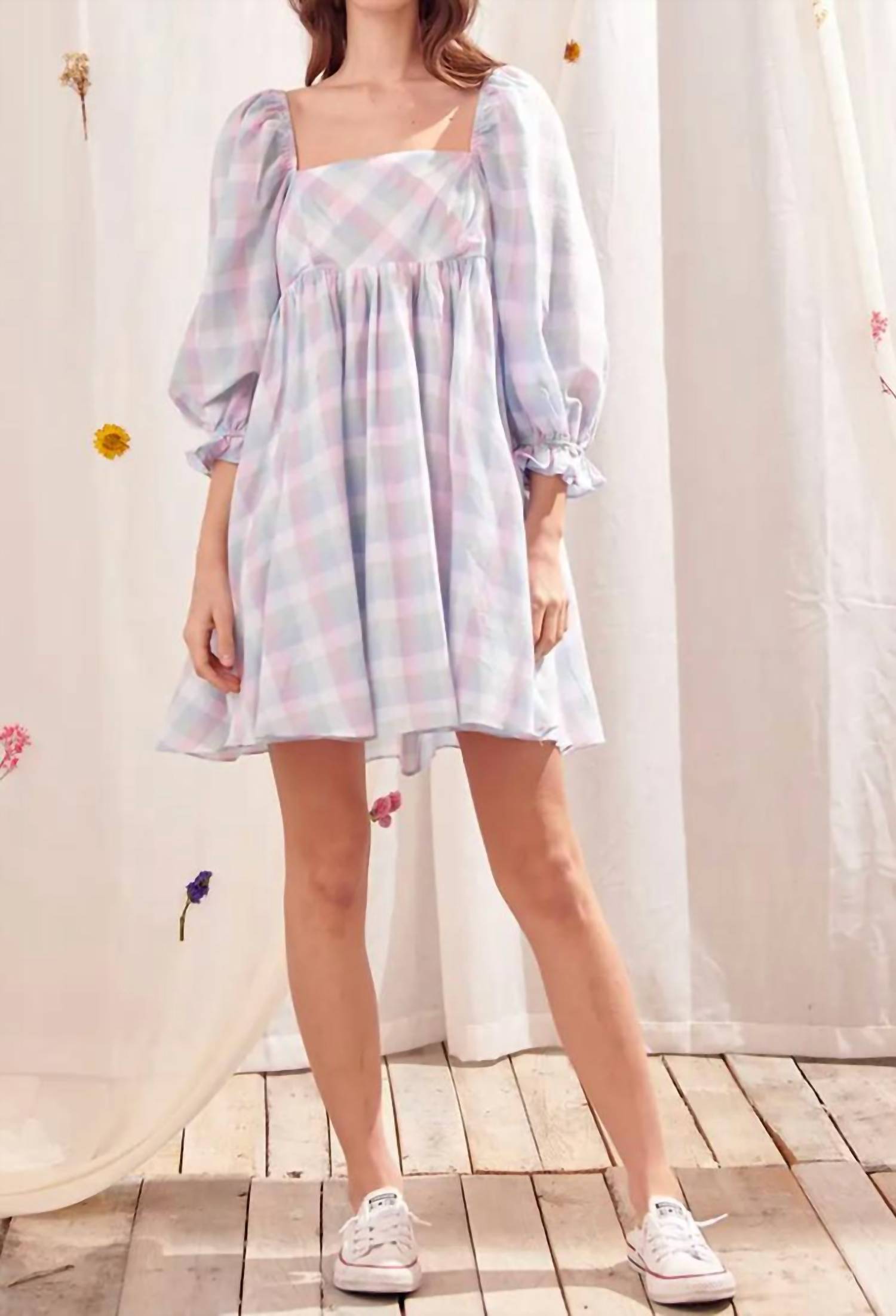 Платье для кукол Checker Baby Doll в синюю клетку STORIA 
Платье для кукол Checker Baby Doll в синюю клетку STORIA