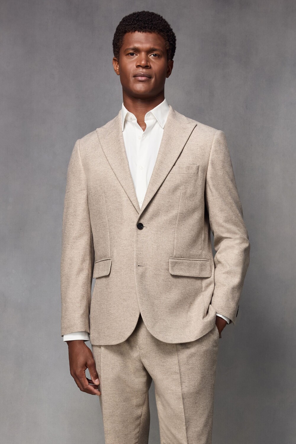 Пиджак из шерстяной смеси с узором «в ёлочку» Next, нейтральный
Пиджак из шерстяной смеси с узором «в ёлочку» Next, нейтральный