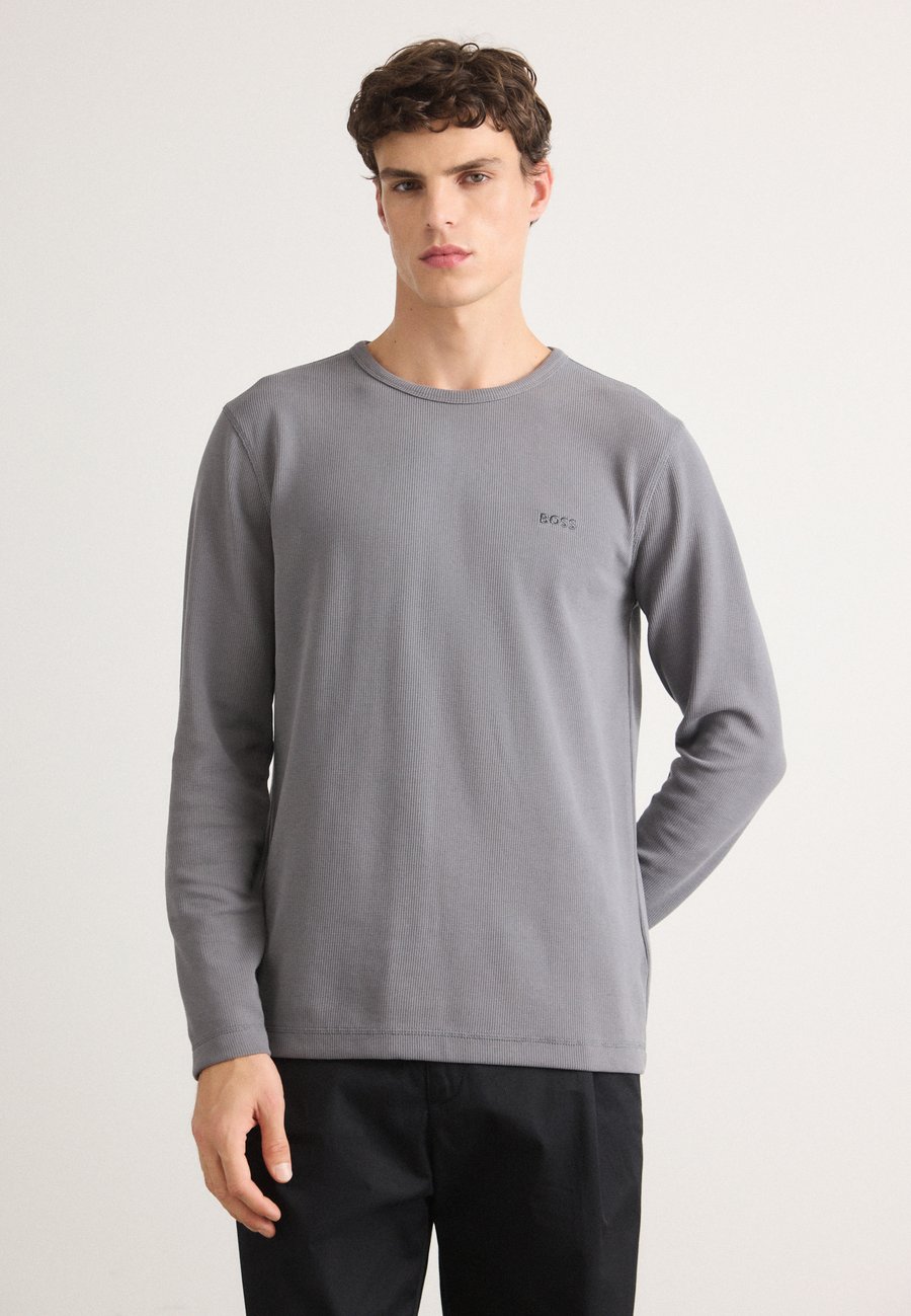 Топ BOSS TEMPESTO, Open Grey /Grey
Топ BOSS TEMPESTO, Open Grey /Grey