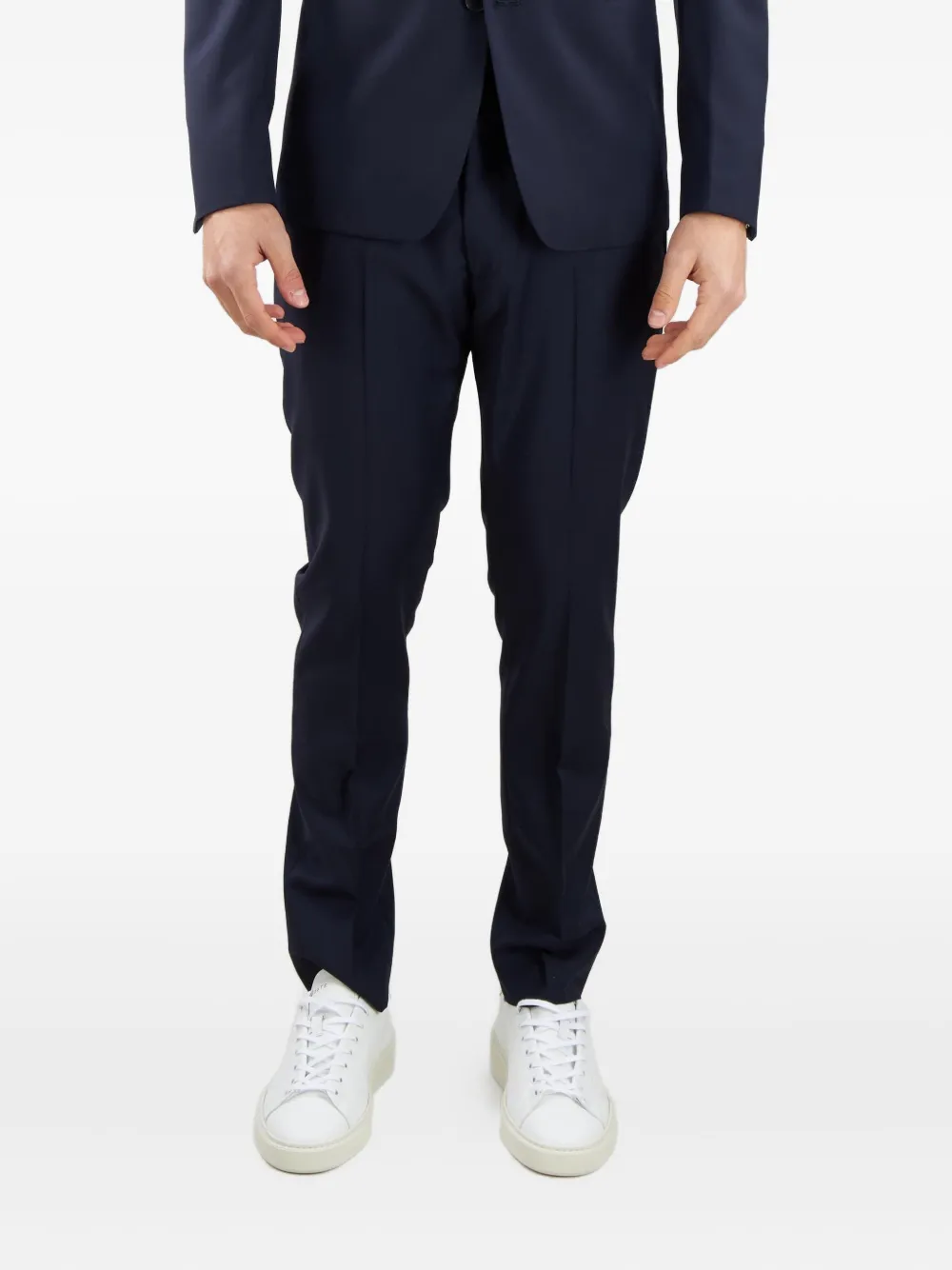 Костюм с двумя пуговицами Low Brand, синий
Костюм с двумя пуговицами Low Brand, синий