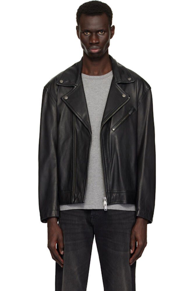 Черная кожаная байкерская куртка с карманом на молнии BOSS, Черный, Черная кожаная байкерская куртка с карманом на молнии BOSS
Черная кожаная байкерская куртка с карманом на молнии BOSS, Черный, Черная кожаная байкерская куртка с карманом на молнии BOSS