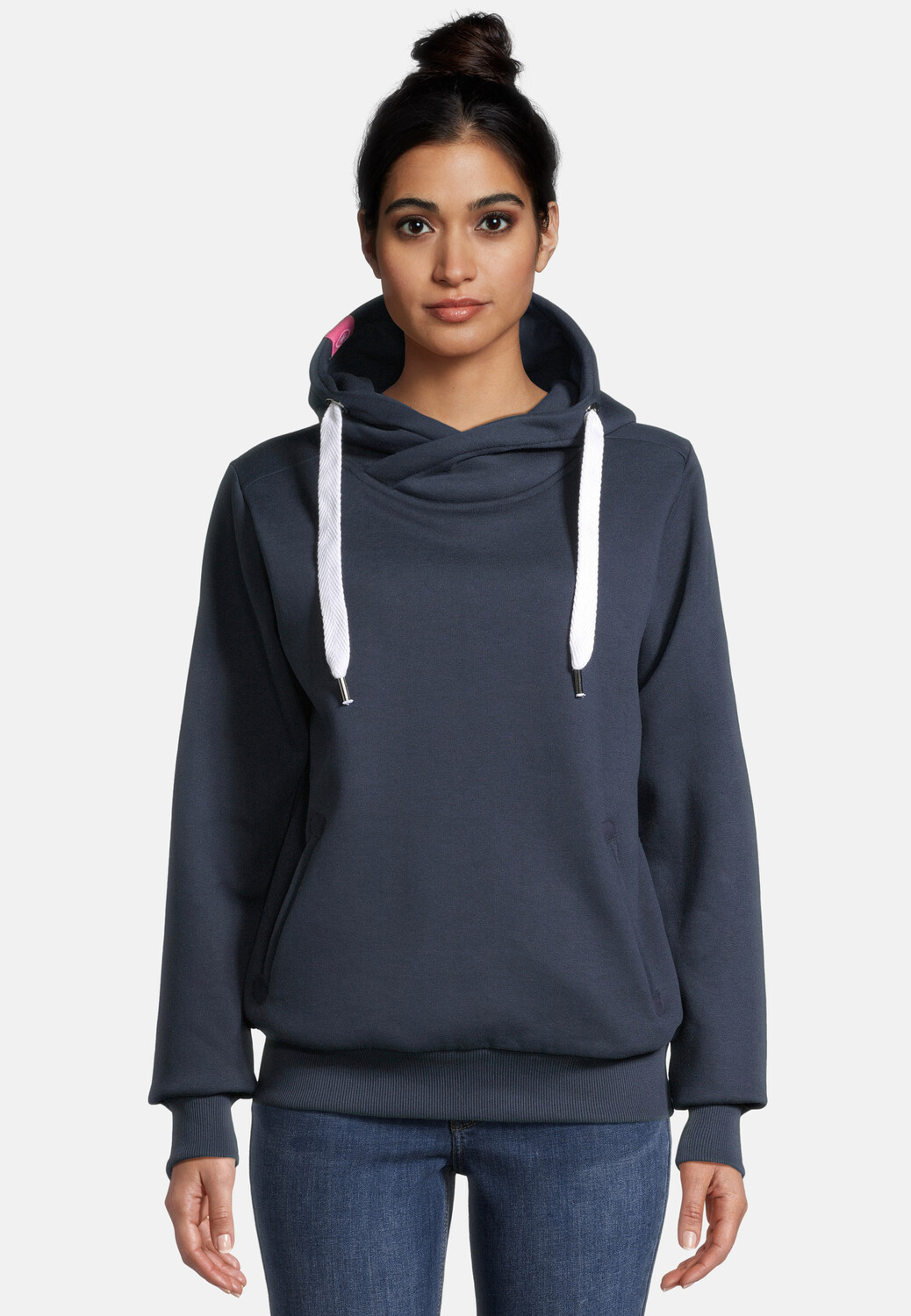 Толстовка Salzhaut Hoodie SÜNN, темно-синий
Толстовка Salzhaut Hoodie SÜNN, темно-синий