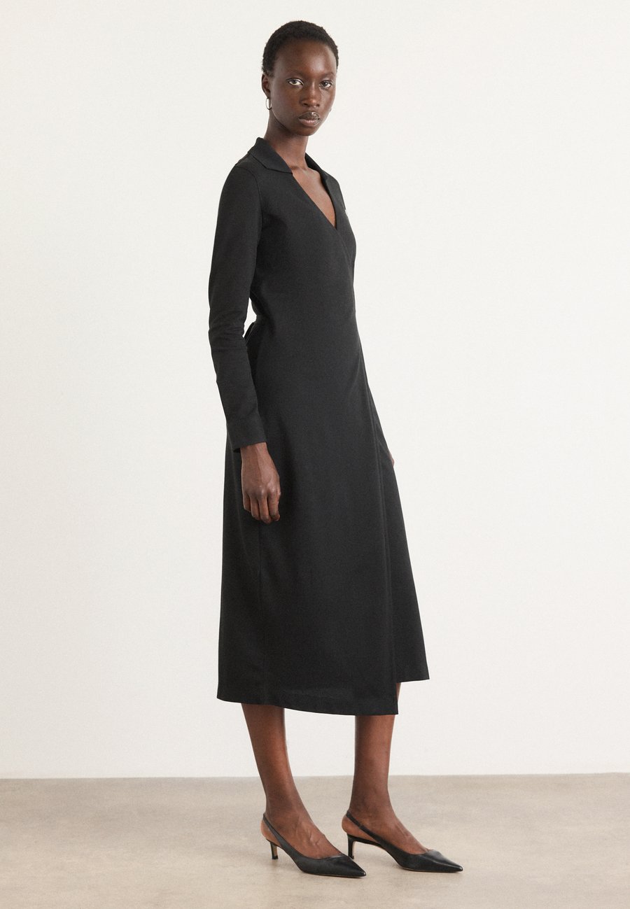 Платье Lacoste Day dress, Black
Платье Lacoste Day dress, Black