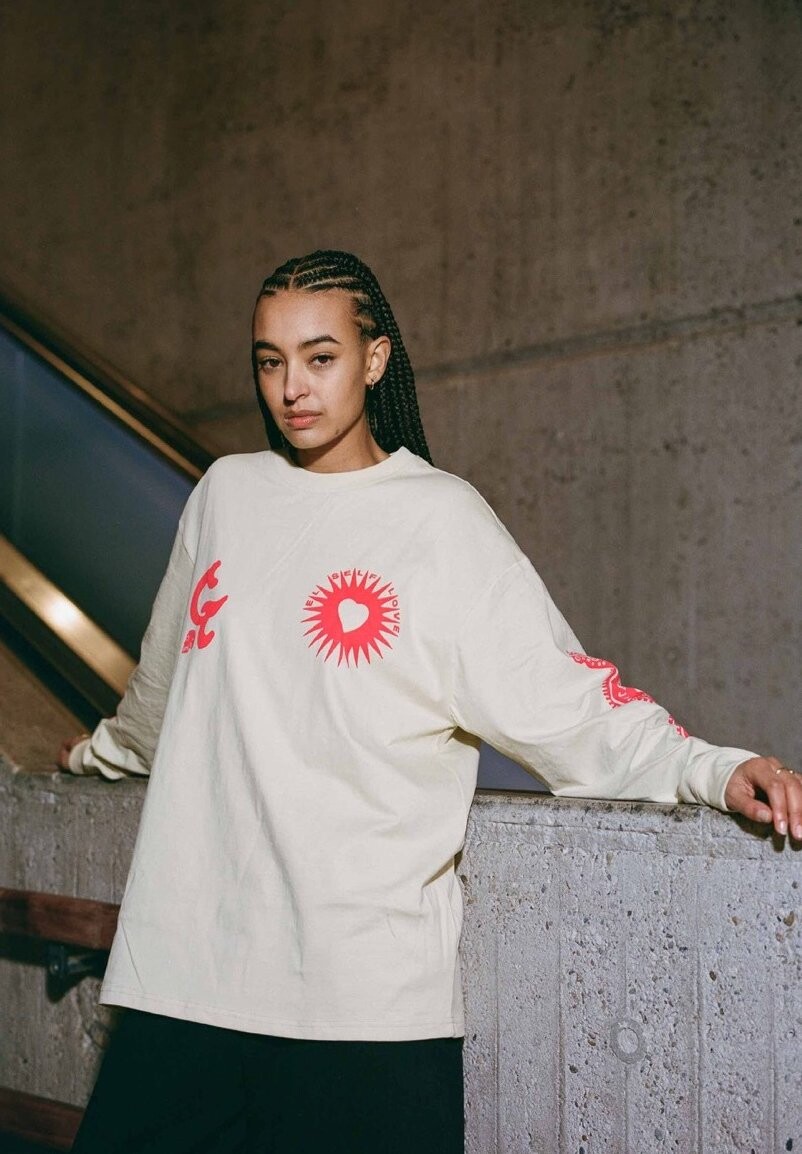 Топ с длинными рукавами CAUSING PANIC Grimey, цвет crema
Топ с длинными рукавами CAUSING PANIC Grimey, цвет crema