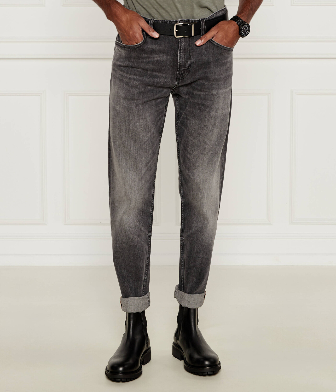 Джинсы BOSS ORANGE Selvedge Regular Fit, серый
Джинсы BOSS ORANGE Selvedge Regular Fit, серый