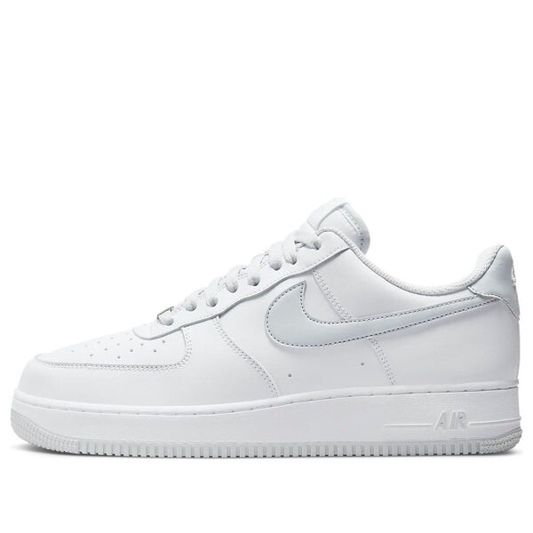 Кроссовки air force 1 низкие Nike, белый
Кроссовки air force 1 низкие Nike, белый