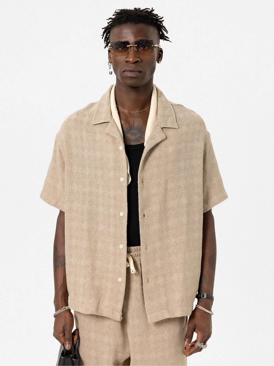 Рубашка с широкими штанинами и застежкой на пуговицы VAMOS CLO Sedum, темно-бежевый 
Рубашка с широкими штанинами и застежкой на пуговицы VAMOS CLO Sedum, темно-бежевый