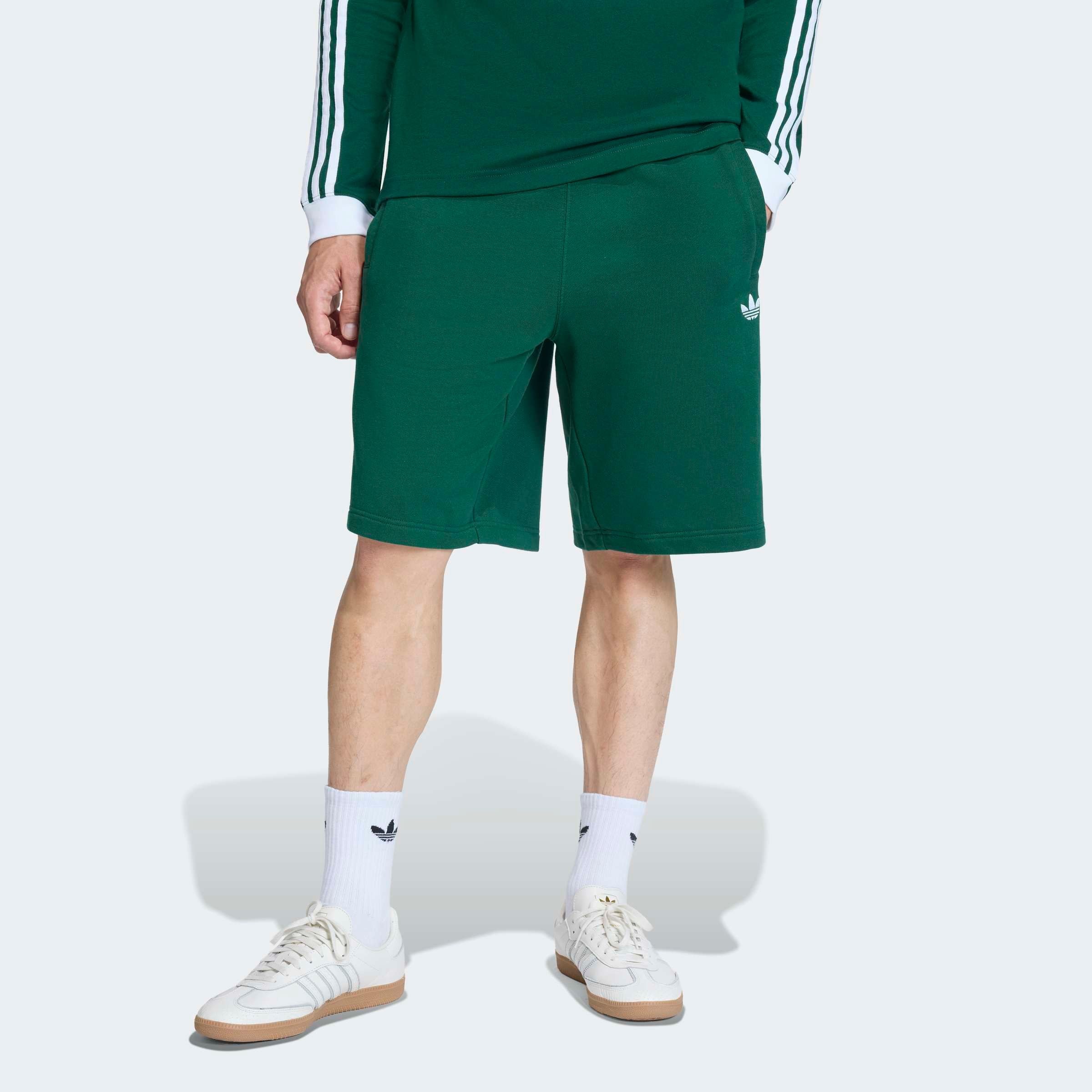 Adidas Originals Шорты Regular в цвете Emerald
Adidas Originals Шорты Regular в цвете Emerald