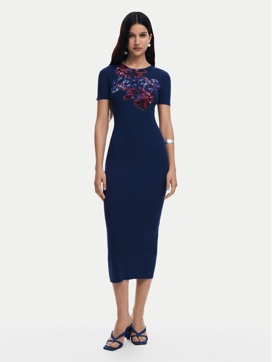 Платье облегающего кроя для повседневной носки 25SWVF13 Desigual, синий
Платье облегающего кроя для повседневной носки 25SWVF13 Desigual, синий