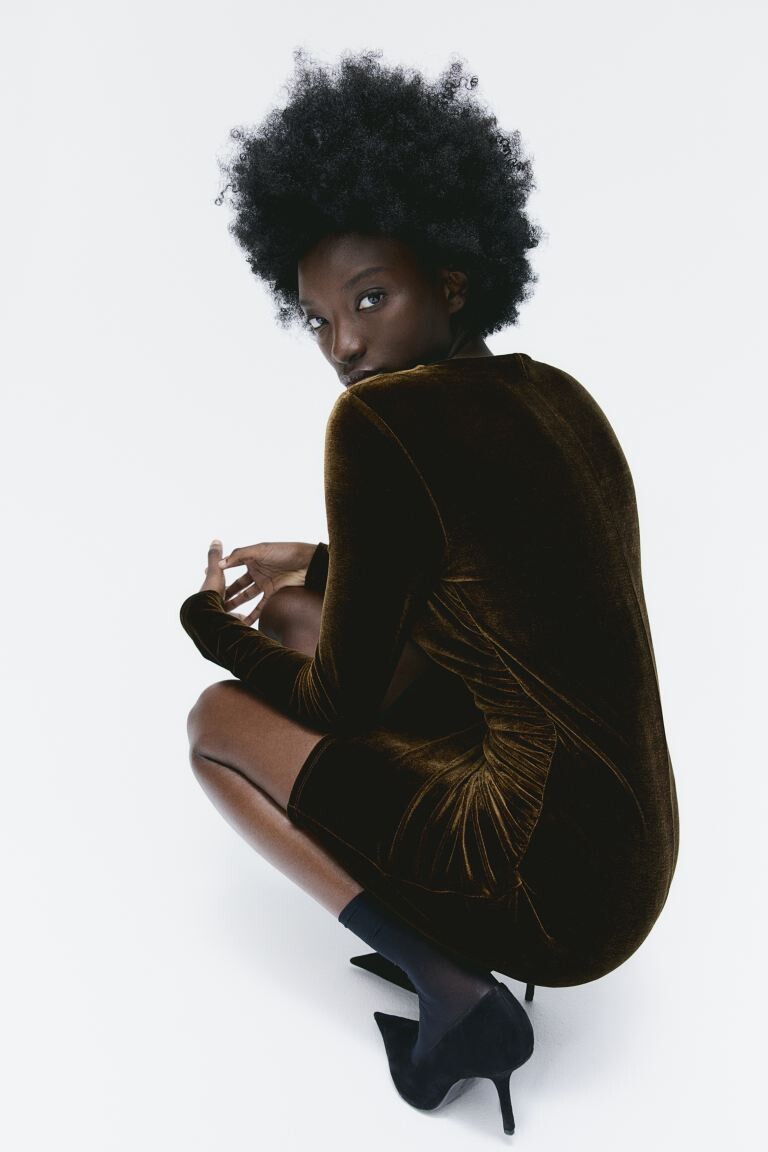 Платье из джерси с рюшами H&M, зеленый
Платье из джерси с рюшами H&M, зеленый