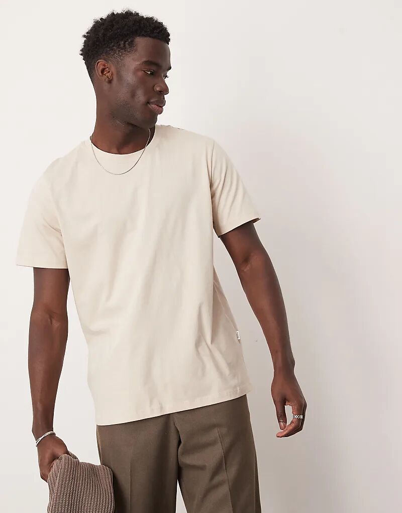 Обычная футболка из смеси хлопка пима кремового цвета Selected Homme
Обычная футболка из смеси хлопка пима кремового цвета Selected Homme