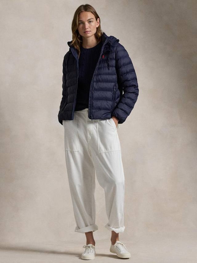 Водостойкая куртка с капюшоном Polo, складывающаяся в карман Ralph Lauren, Rl Navy
Водостойкая куртка с капюшоном Polo, складывающаяся в карман Ralph Lauren, Rl Navy