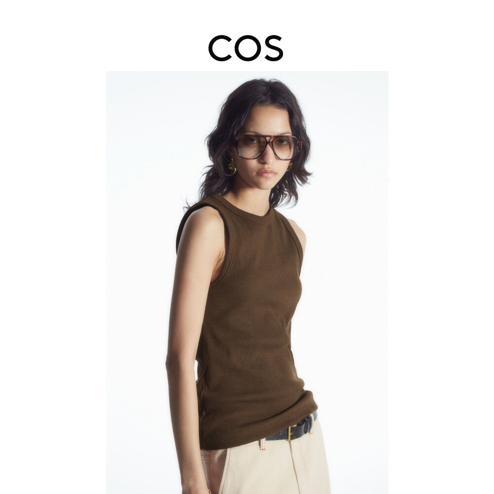 Жилет женский Cos в рубчик, темно - коричневый
Жилет женский Cos в рубчик, темно - коричневый