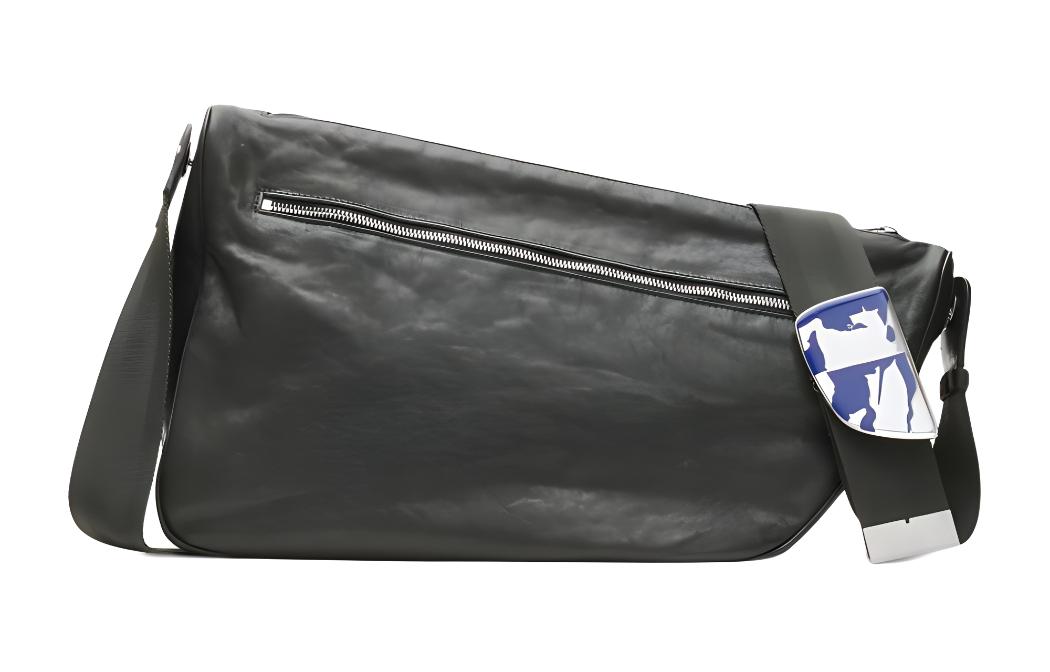 Burberry Кожаный курьерский мессенджер
Burberry Кожаный курьерский мессенджер