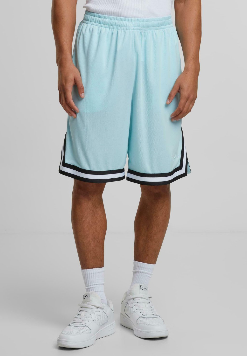 Шорты SIGNATURE ESSENTIAL Karl Kani, светло-голубой
Шорты SIGNATURE ESSENTIAL Karl Kani, светло-голубой