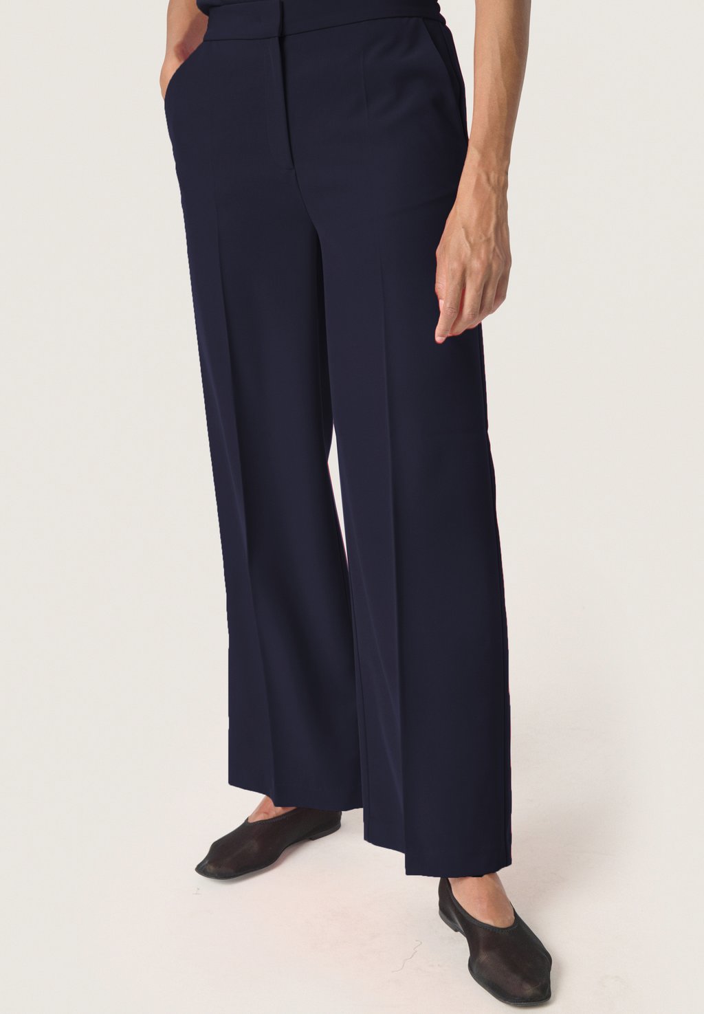 Брюки Soaked in Luxury, темно-синий
Брюки Soaked in Luxury, темно-синий