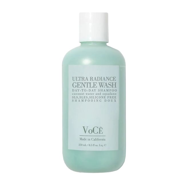 Ультрасияющий шампунь для бережного мытья волос Voce, 250 мл
Ультрасияющий шампунь для бережного мытья волос Voce, 250 мл