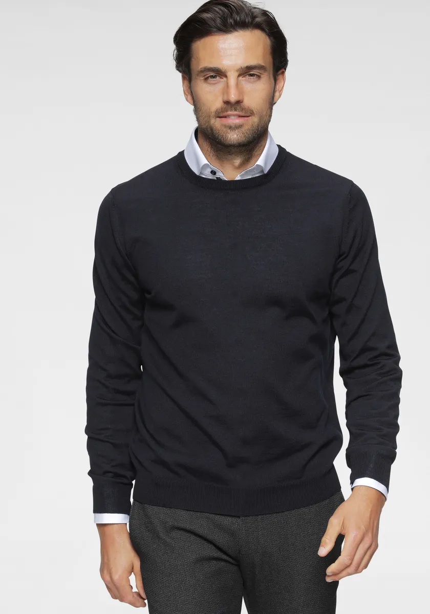 Свитер OLYMP с круглым вырезом "OLYMP Knit Casual", современный вязаный свитер, цвет морской волны
Свитер OLYMP с круглым вырезом "OLYMP Knit Casual", современный вязаный свитер, цвет морской волны