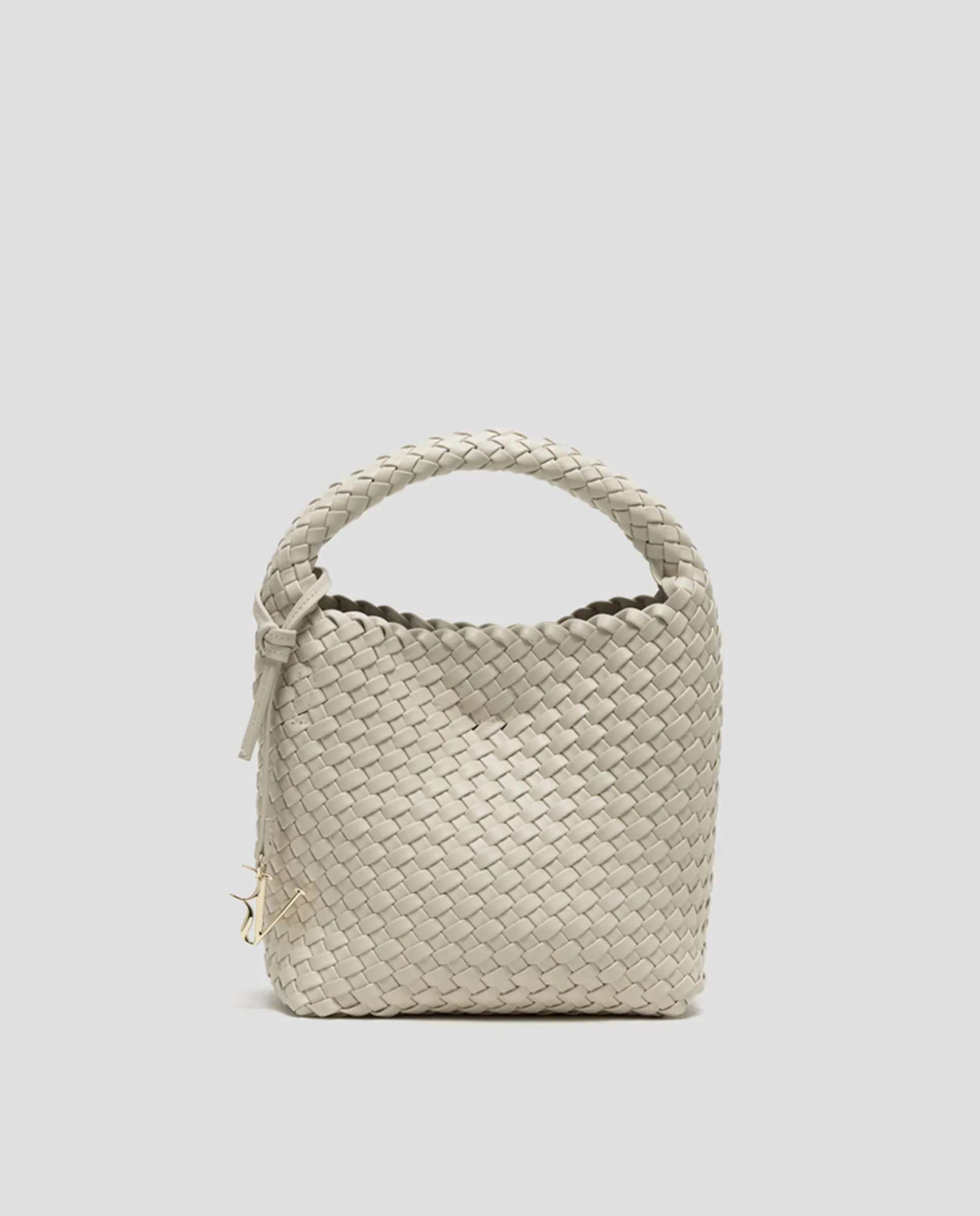 Женская сумка Paula Hobo Midi из плетеной кожи Roberto Verino, цвет Crudo
Женская сумка Paula Hobo Midi из плетеной кожи Roberto Verino, цвет Crudo