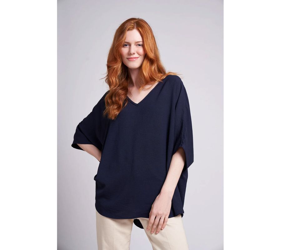 Женская легкая блузка Claire с V-образным вырезом, очень свободного кроя Caldwell Collection, Sailor navy
Женская легкая блузка Claire с V-образным вырезом, очень свободного кроя Caldwell Collection, Sailor navy