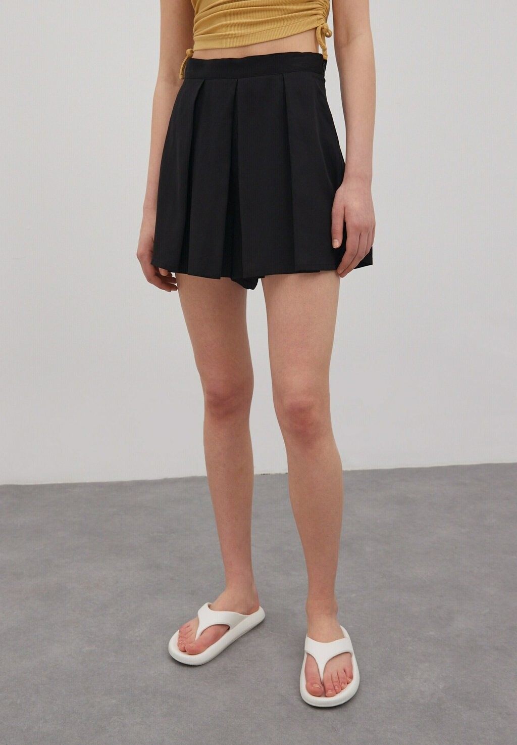 Шорты EDITED, цвет schwarz
Шорты EDITED, цвет schwarz