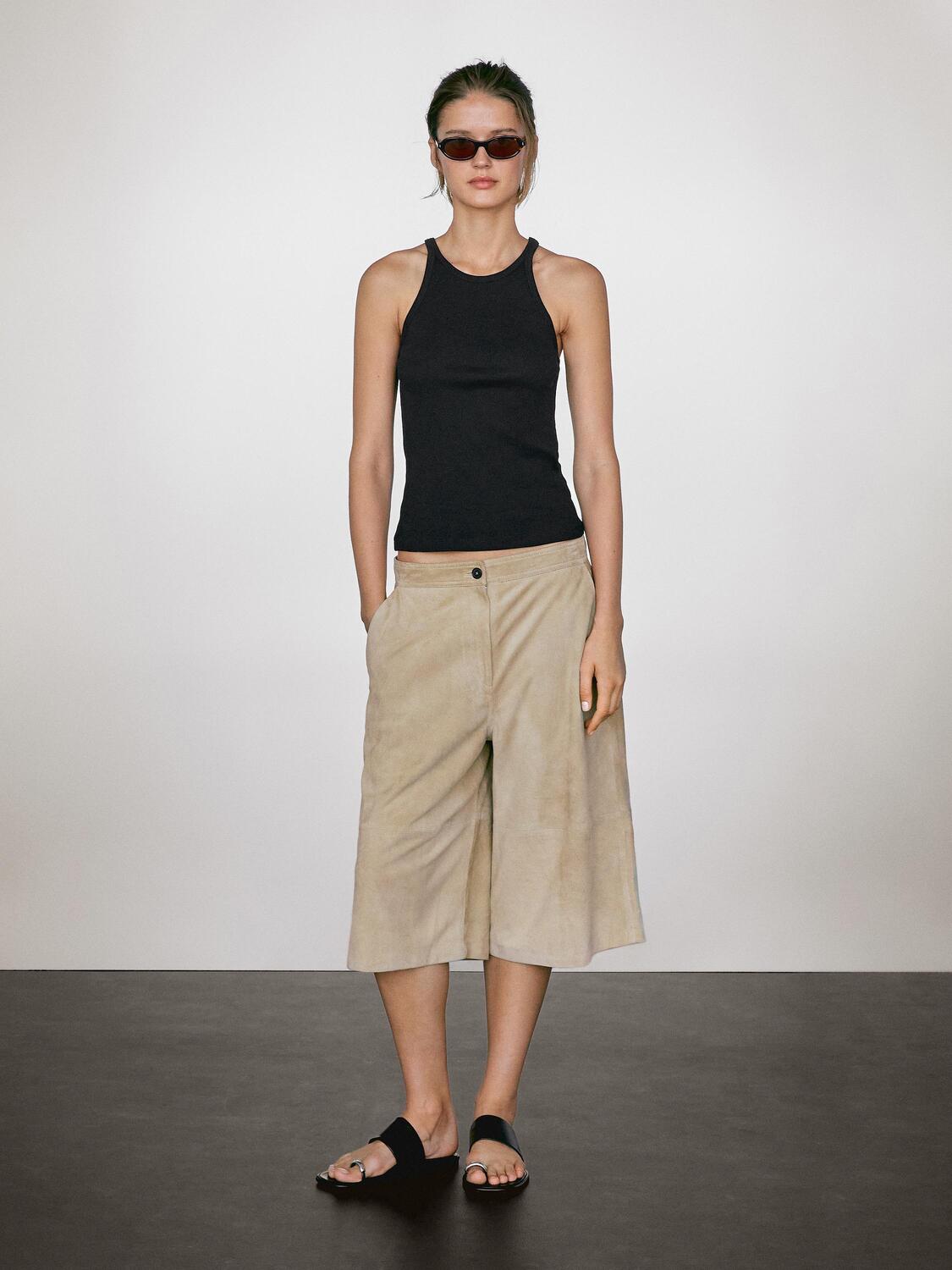 Топ из 100% хлопка с завязками на шее Massimo Dutti, черный
Топ из 100% хлопка с завязками на шее Massimo Dutti, черный