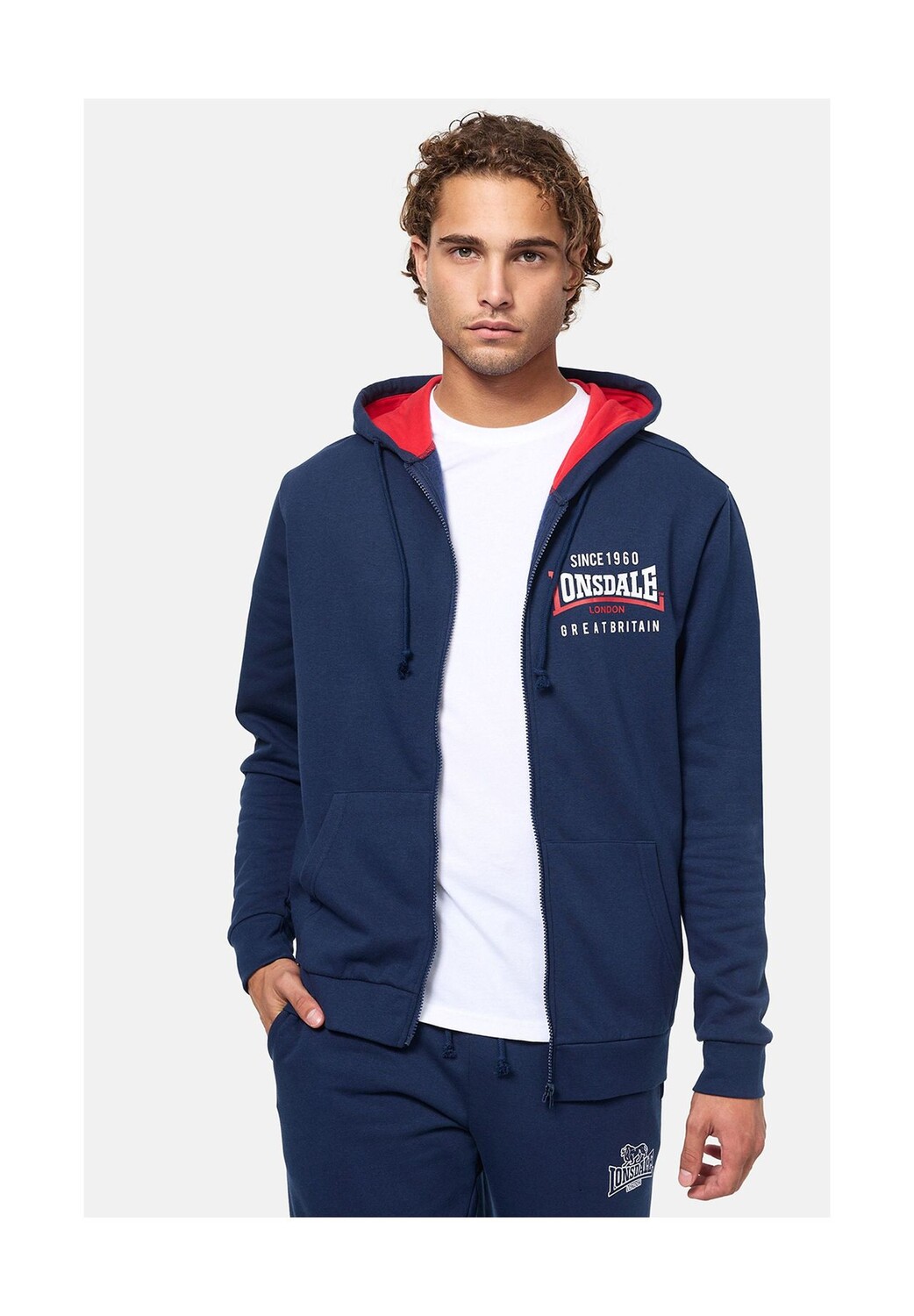 Мужская толстовка с капюшоном и молнией, стандартного кроя LINTMILL LONSDALE, цвет Navy/red/white
Мужская толстовка с капюшоном и молнией, стандартного кроя LINTMILL LONSDALE, цвет Navy/red/white