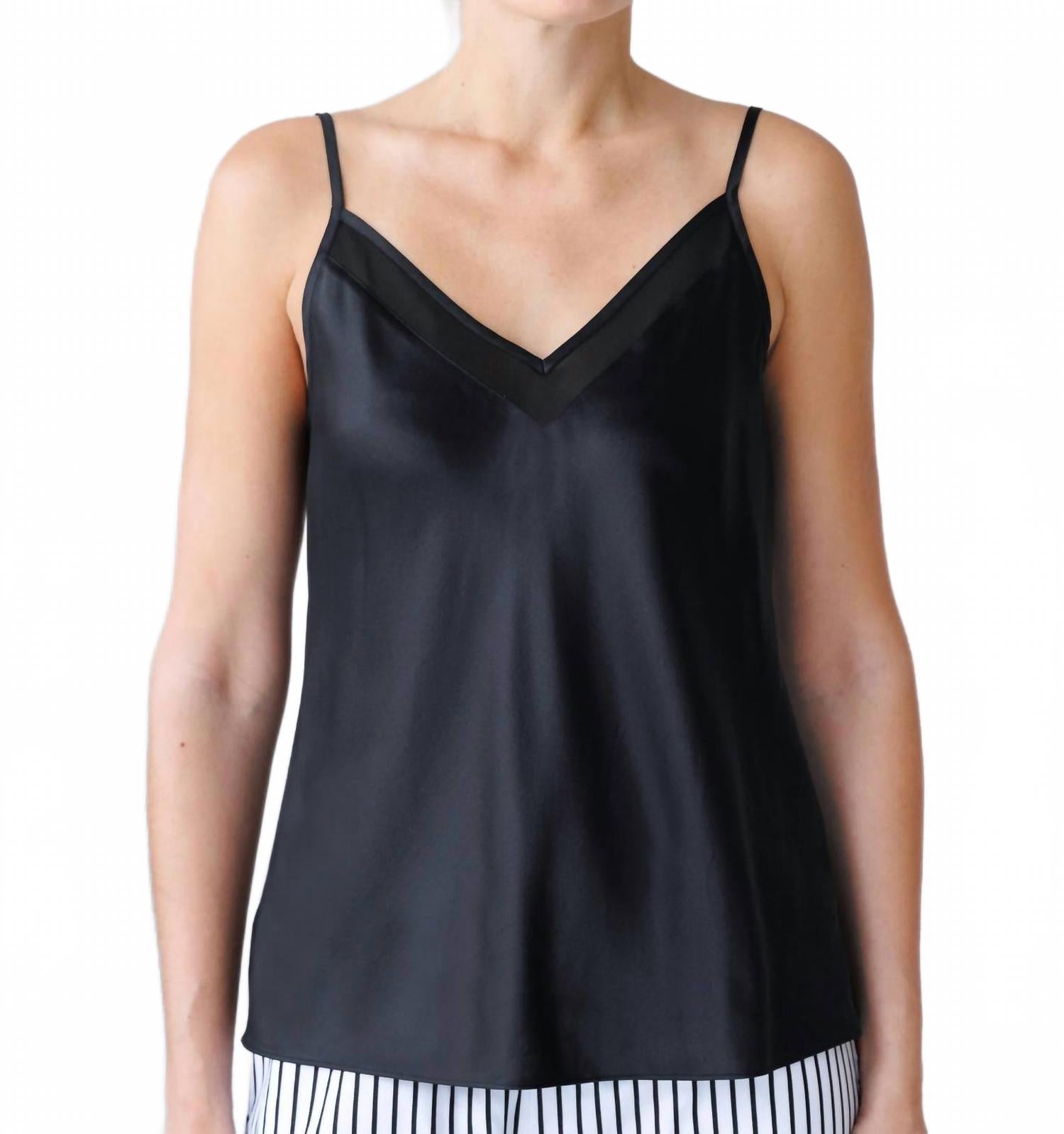 Топ Go Take A Peak в черном цвете Go By Go Silk, черный
Топ Go Take A Peak в черном цвете Go By Go Silk, черный