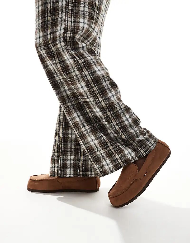 Мокасины замшевые тапочки коричневого цвета Tommy Hilfiger
Мокасины замшевые тапочки коричневого цвета Tommy Hilfiger