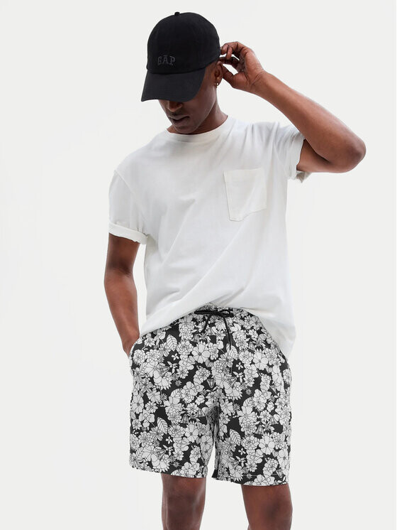 Шорты стандартного кроя Gap, черный
Шорты стандартного кроя Gap, черный