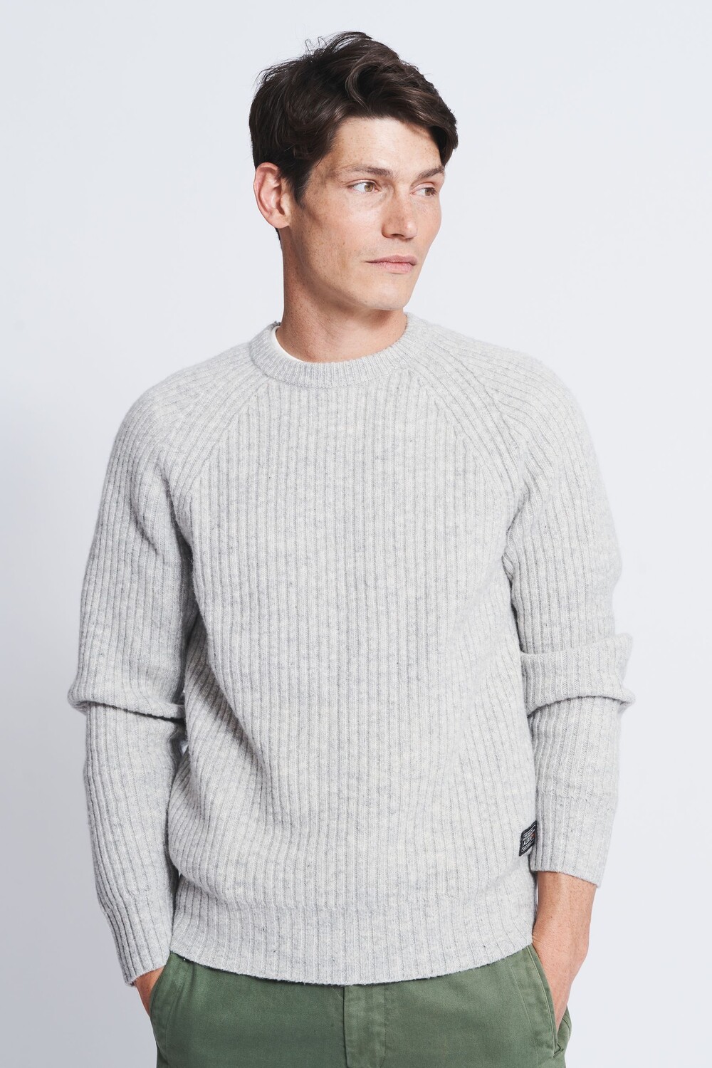 Свитер Tay Fisherman в рубчик с круглым вырезом Aubin, серый
Свитер Tay Fisherman в рубчик с круглым вырезом Aubin, серый