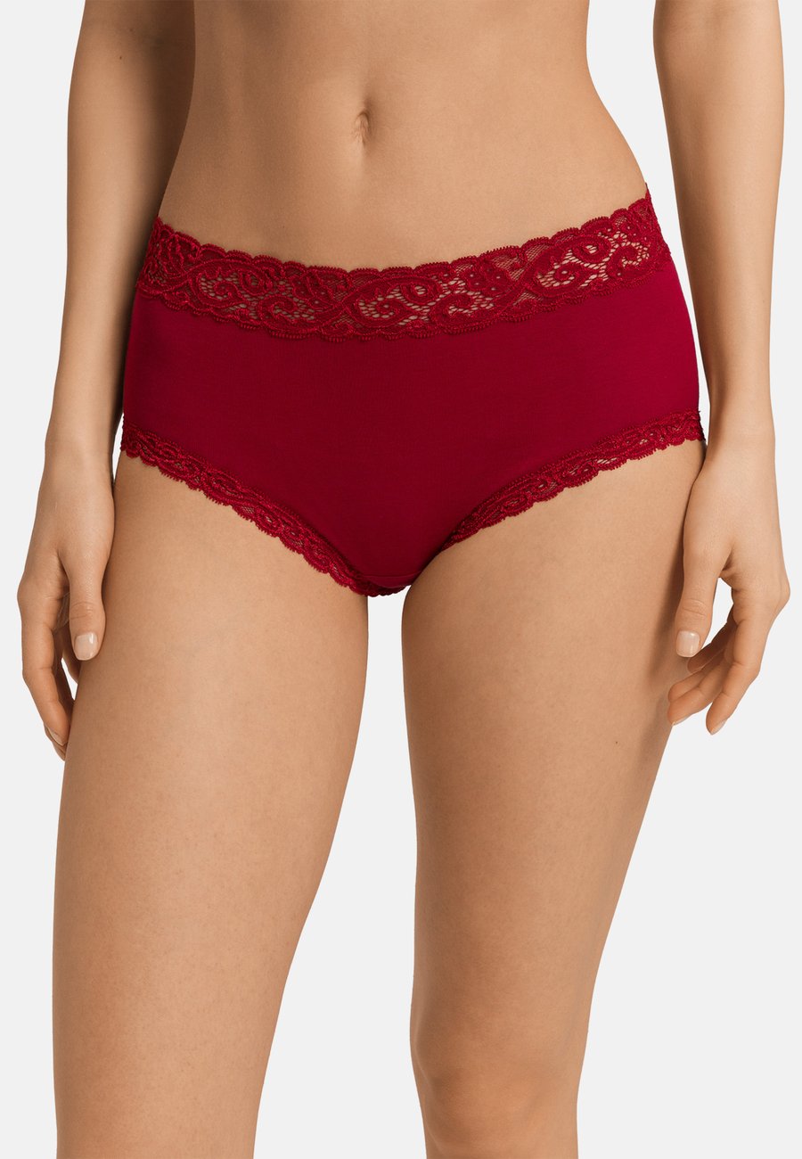 Брифы Hanro MAXI AUS MERCERISIERTER , Red Dahlia/Red
Брифы Hanro MAXI AUS MERCERISIERTER , Red Dahlia/Red