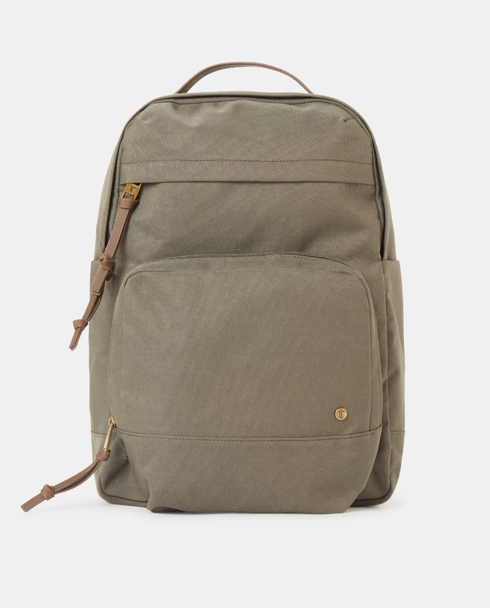 Рюкзак, текстурированный нейлон Emidio Tucci, цвет Kaki
Рюкзак, текстурированный нейлон Emidio Tucci, цвет Kaki