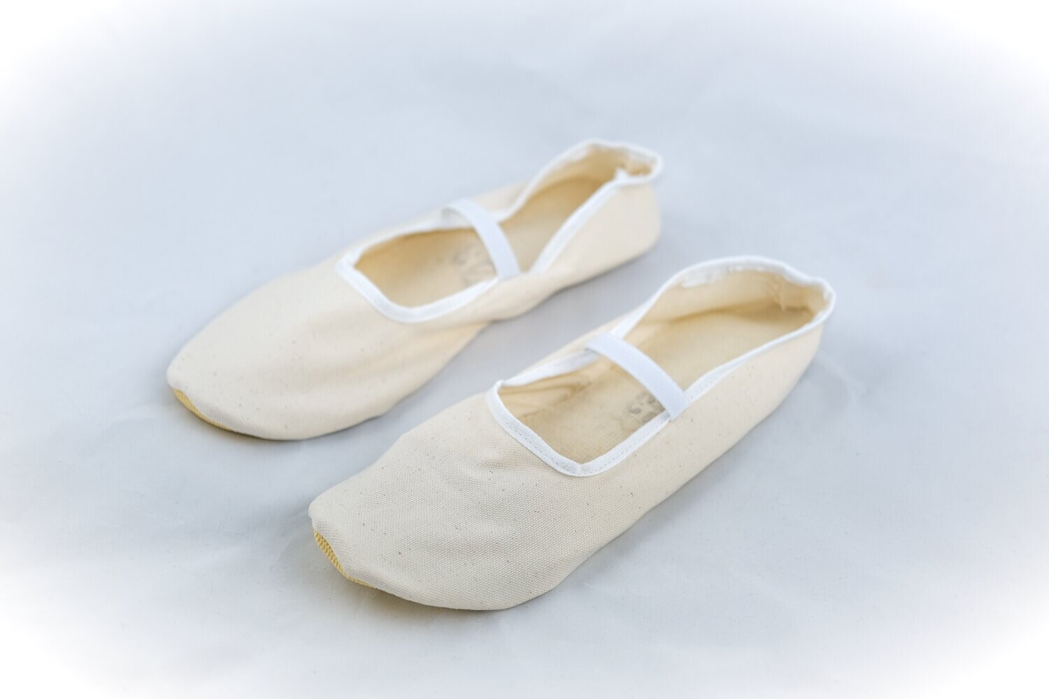 Спортивные кроссовки Morgenspruch Eurythmieversand Gymnastikschuhe, белый
Спортивные кроссовки Morgenspruch Eurythmieversand Gymnastikschuhe, белый