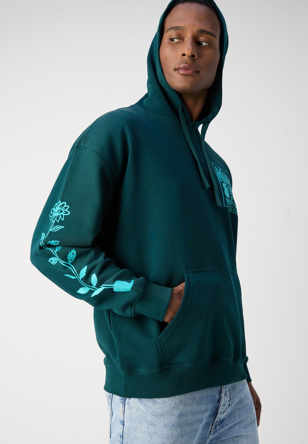 Толстовка с капюшоном LOOSE FIT ARTWORK HOODIE Scotch & Soda, хаки
Толстовка с капюшоном LOOSE FIT ARTWORK HOODIE Scotch & Soda, хаки