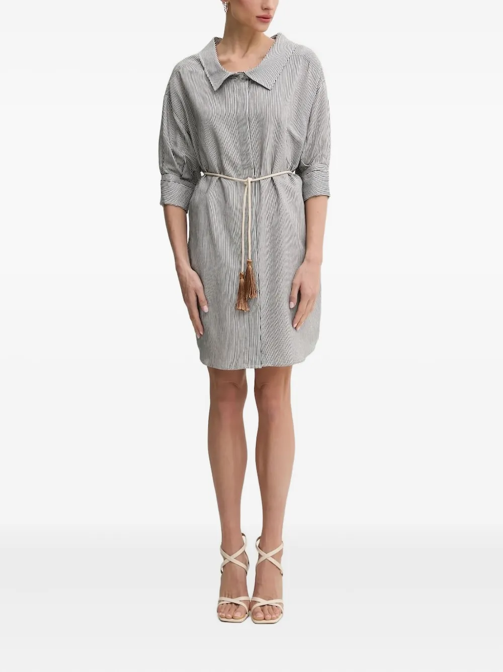 Платье-рубашка мини с полосатым поясом LIU JO, черный
Платье-рубашка мини с полосатым поясом LIU JO, черный