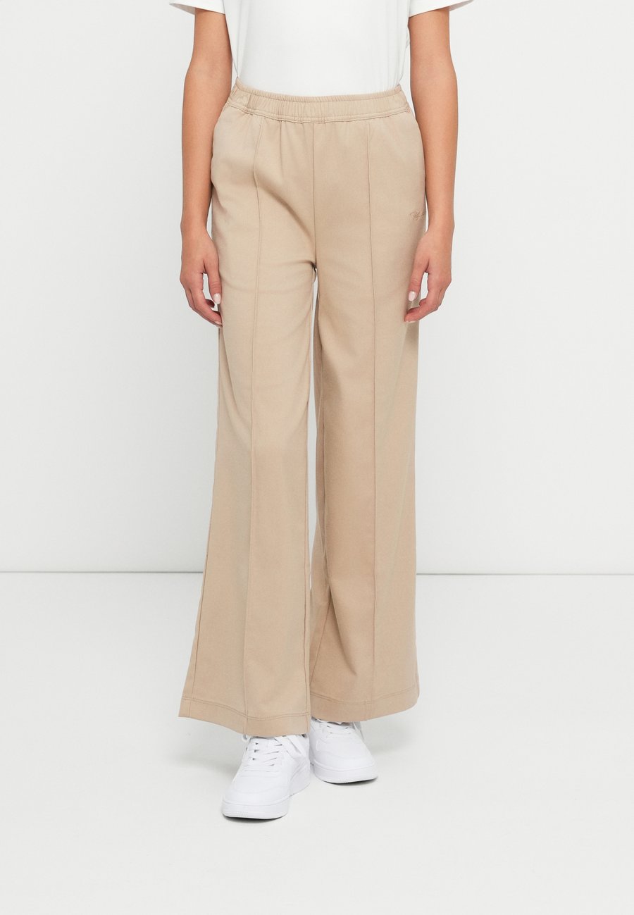 Брюки Pegador NILAY LOOSE, Cappuccino/Light Brown
Брюки Pegador NILAY LOOSE, Cappuccino/Light Brown