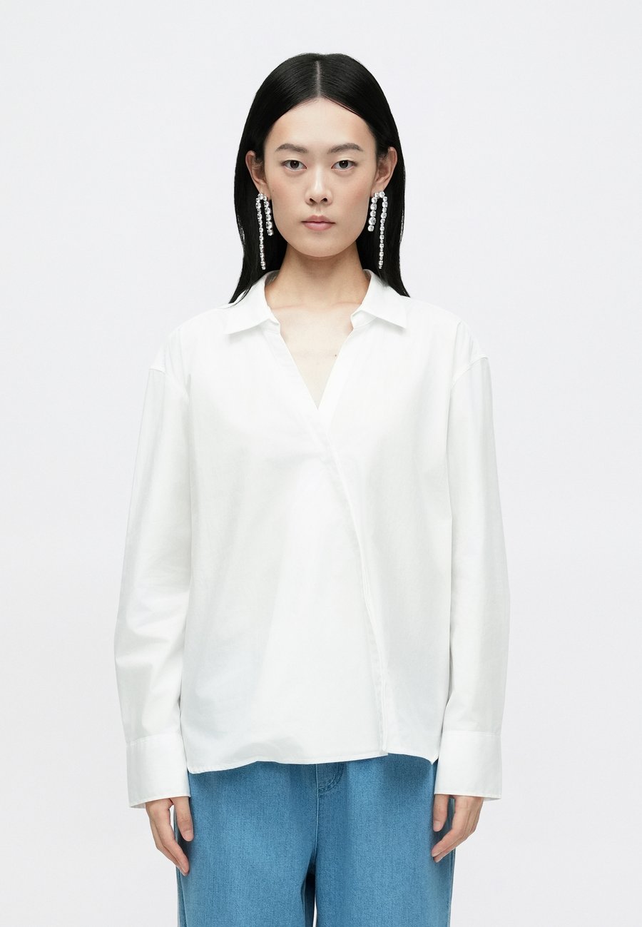 Блуза CLOSED ASYMMETRIC SHIRT, White
Блуза CLOSED ASYMMETRIC SHIRT, White