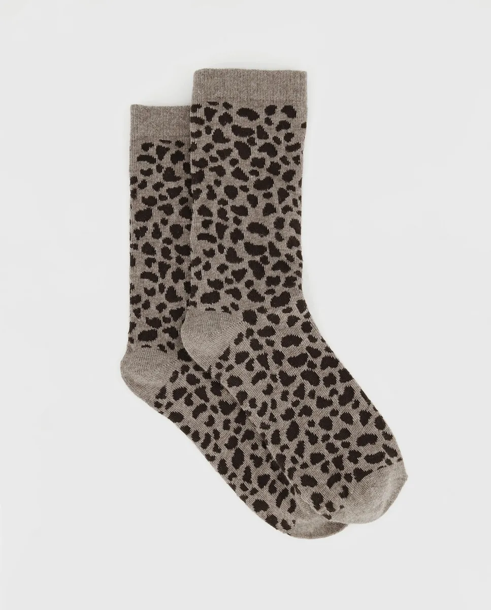 Женские носки с леопардовым принтом Énfasis, бежево-серый
Женские носки с леопардовым принтом Énfasis, бежево-серый