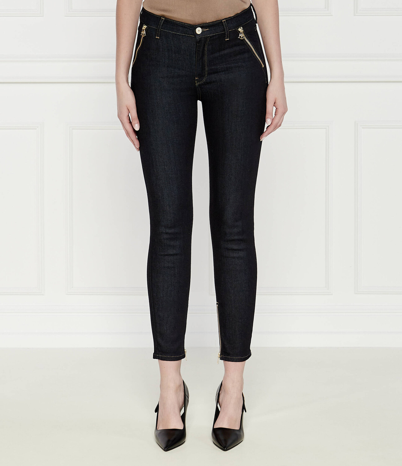 Джинсы Joop! Samantha Skinny fit, цвет grafite
Джинсы Joop! Samantha Skinny fit, цвет grafite