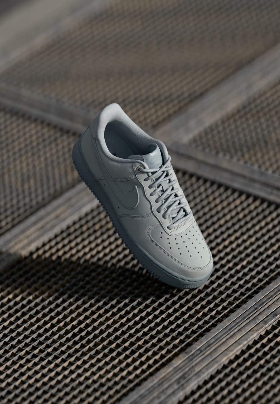 Кроссовки Nike Sportswear AIR FORCE 1 07, Wolf Grey/Black/Light Grey
Кроссовки Nike Sportswear AIR FORCE 1 07, Wolf Grey/Black/Light Grey