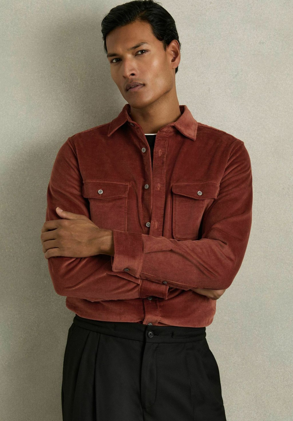 Летняя куртка Reiss, коричневый
Летняя куртка Reiss, коричневый