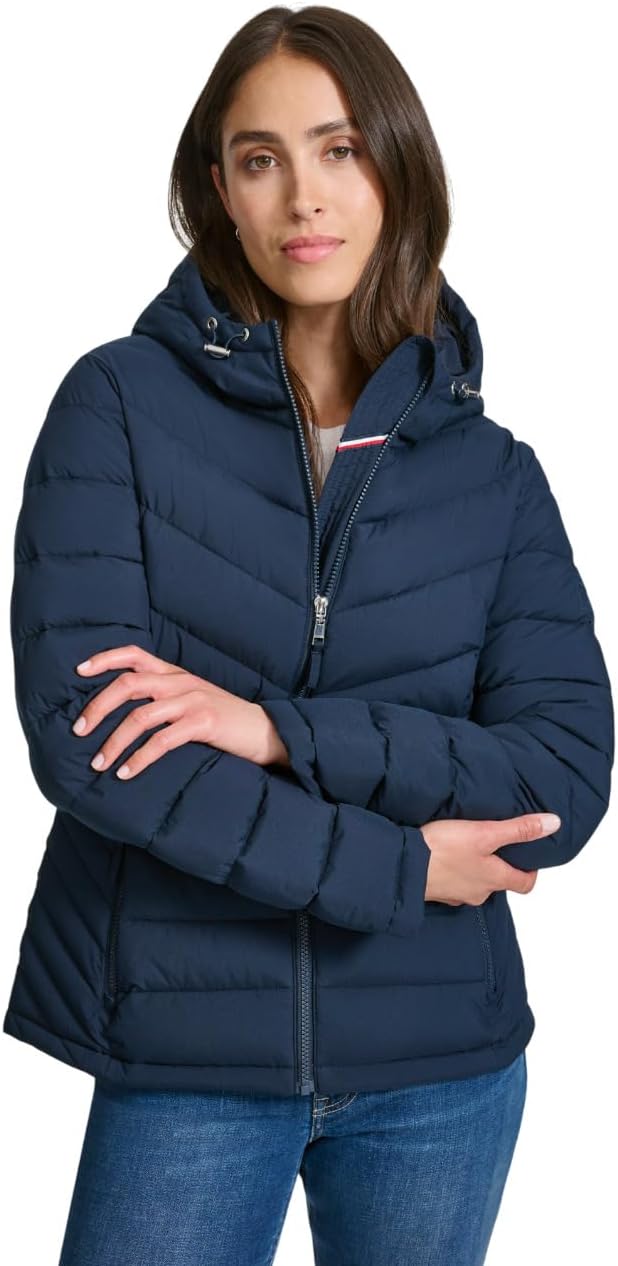 Женская куртка-пуховик Tommy Hilfiger Essential Lightweight Packable, Navy
Женская куртка-пуховик Tommy Hilfiger Essential Lightweight Packable, Navy