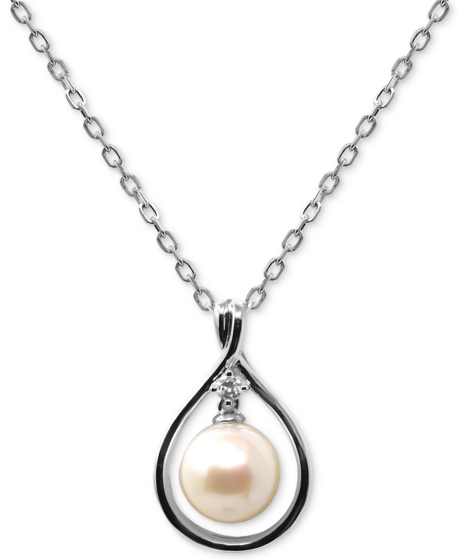Подвеска-колье в форме капли с культивированным пресноводным жемчугом (8 мм) и бриллиантами, длина 45 см, из стерлингового серебра Macy's, Silver
Подвеска-колье в форме капли с культивированным пресноводным жемчугом (8 мм) и бриллиантами, длина 45 см, из стерлингового серебра Macy's, Silver