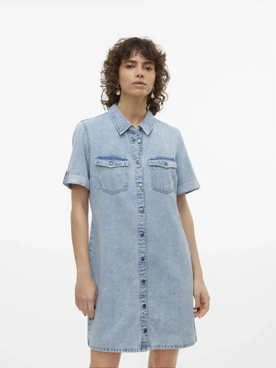 Джинсовое платье Vero Moda "VMJENNIE SS SHORT DENIM DRESS NOOS", голубой
Джинсовое платье Vero Moda "VMJENNIE SS SHORT DENIM DRESS NOOS", голубой