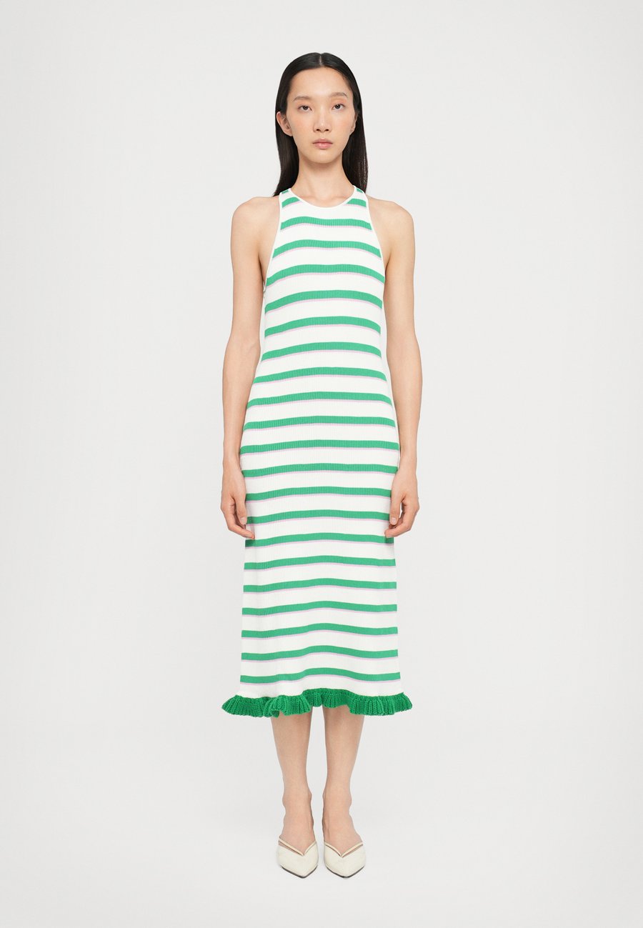 Платье Stine Goya Jumper dress, Green/Pink/Green
Платье Stine Goya Jumper dress, Green/Pink/Green