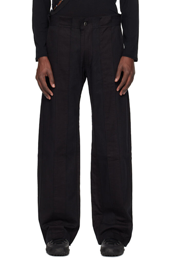 Черные брюки Saccharinum Tondolo
Черные брюки Saccharinum Tondolo