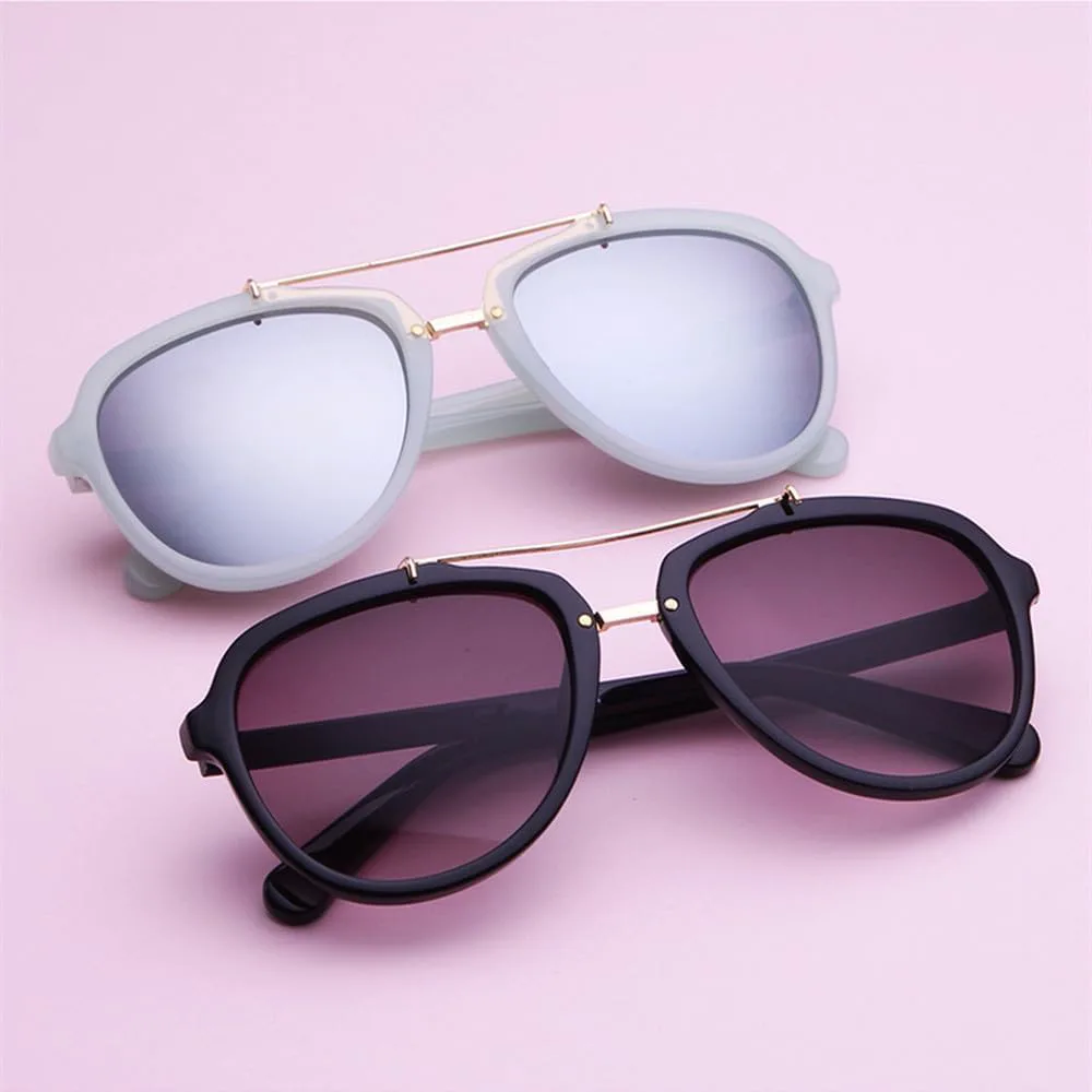 Солнцезащитные очки для женщин 2027 года, винтажные металлические очки, ретро-очки для вождения, солнцезащитные очки с защитой от УФ-излучения UV400 MTZJH, C3
Солнцезащитные очки для женщин 2027 года, винтажные металлические очки, ретро-очки для вождения, солнцезащитные очки с защитой от УФ-излучения UV400 MTZJH, C3