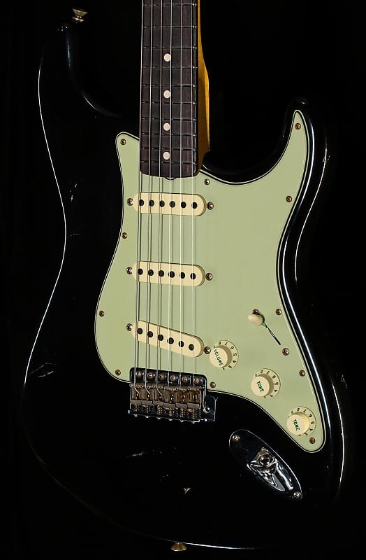Электрогитара Fender Custom Shop Willcutt True '62 Stratocaster Journeyman Relic Black Large C
Электрогитара Fender Custom Shop Willcutt True '62 Stratocaster Journeyman Relic Black Large C